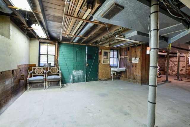 1331 Main Street, Cotuit, MA 02635