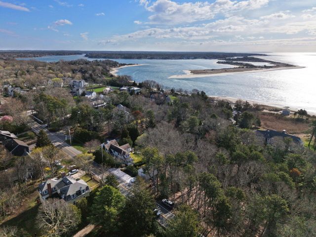 1331 Main Street, Cotuit, MA 02635