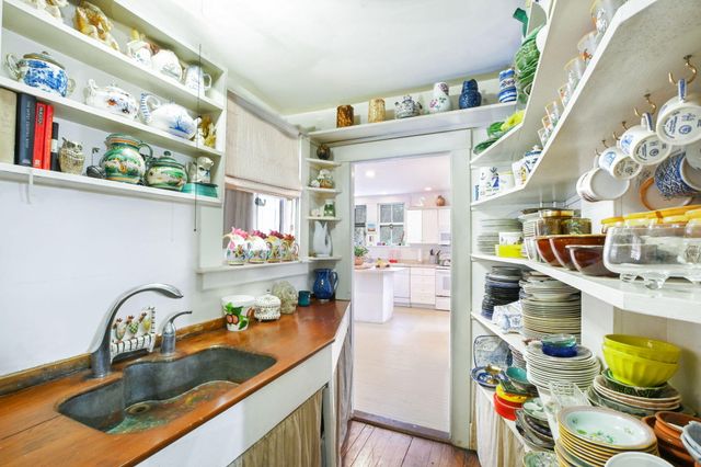 1331 Main Street, Cotuit, MA 02635