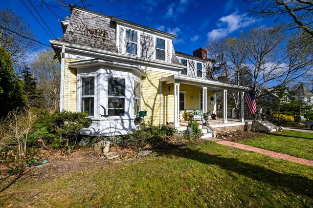 1331 Main Street, Cotuit, MA 02635