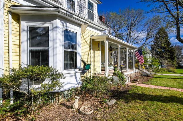1331 Main Street, Cotuit, MA 02635