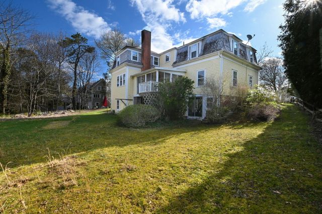 1331 Main Street, Cotuit, MA 02635