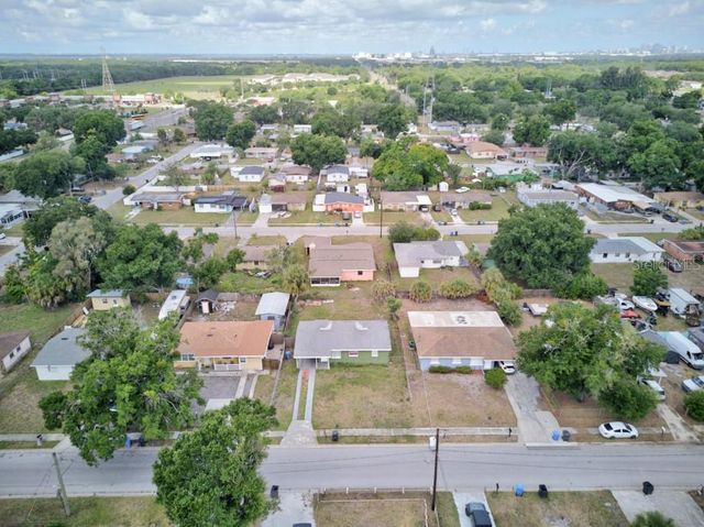5205 S 82ND STREET, Tampa, FL 33619