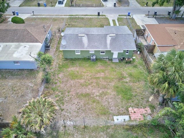 5205 S 82ND STREET, Tampa, FL 33619