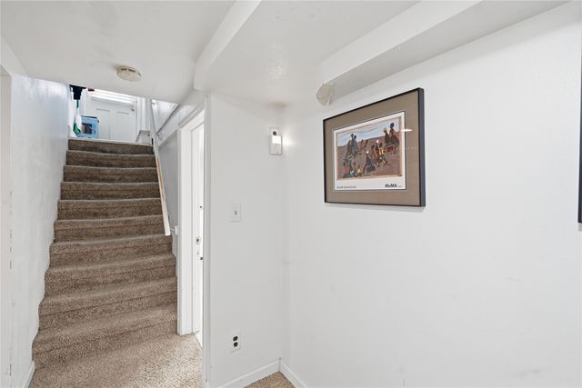 732 10th Street, West Des Moines, IA 50265