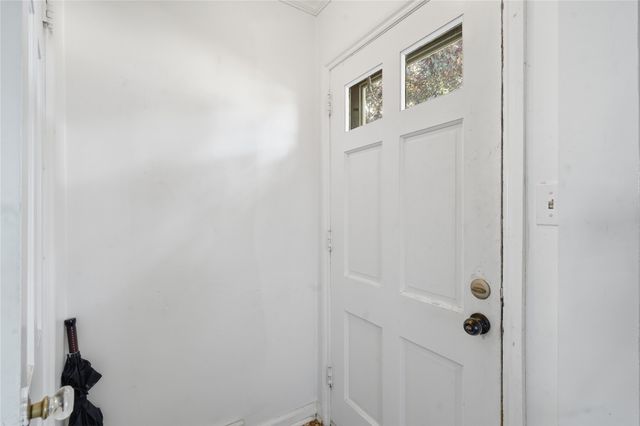 732 10th Street, West Des Moines, IA 50265