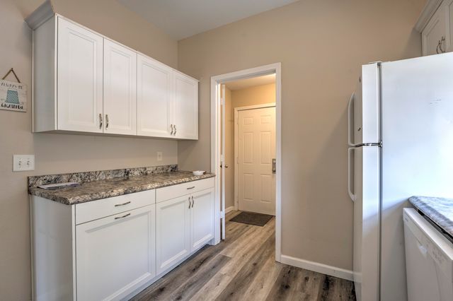 820 7th Ave. NW, Minot, ND 58703