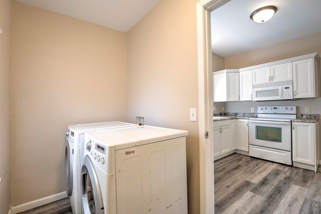 820 7th Ave. NW, Minot, ND 58703