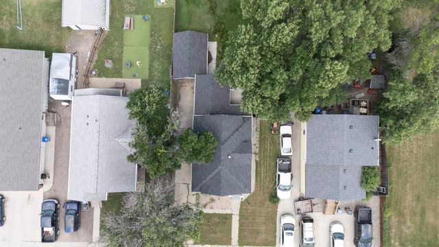 820 7th Ave. NW, Minot, ND 58703