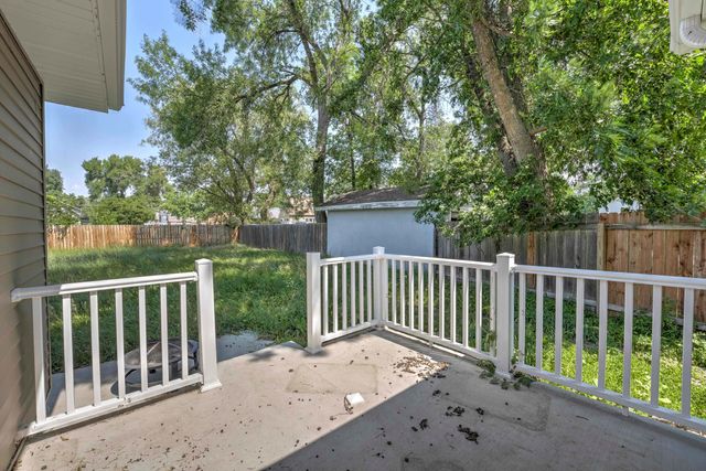 820 7th Ave. NW, Minot, ND 58703