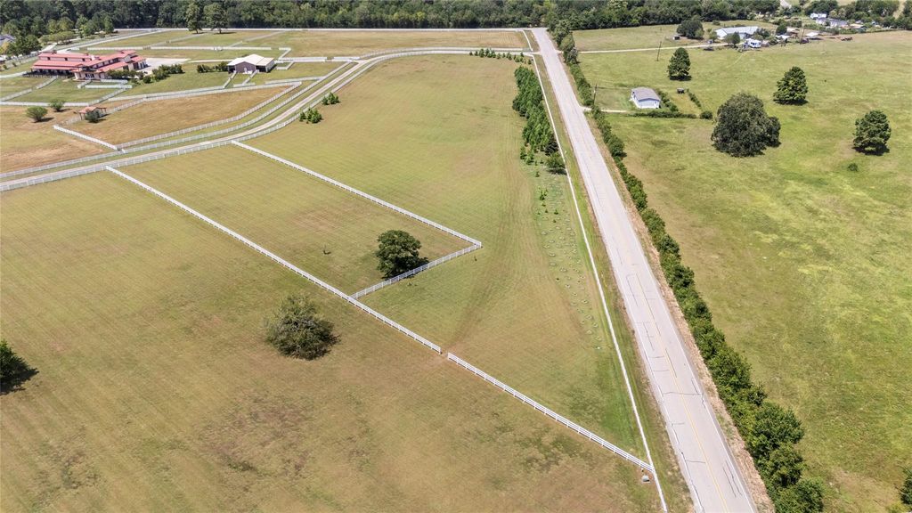 1936 Spring Branch Road, Montgomery, TX 77316