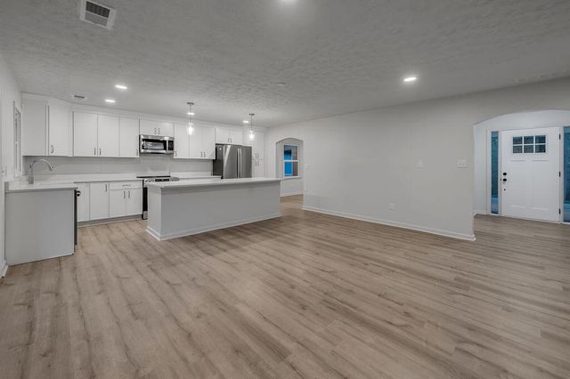 2040 McGee 1 Lane, Nicholasville, KY 40356