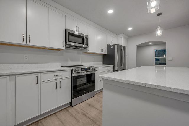 2040 McGee 1 Lane, Nicholasville, KY 40356
