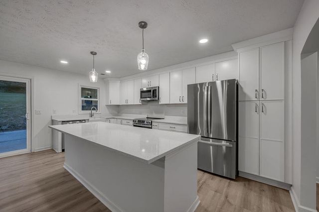 2040 McGee 1 Lane, Nicholasville, KY 40356