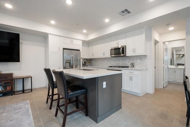 522 S Cleveland Street 7, Oceanside, CA 92054