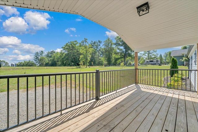 2748 Taylors RD, Boones Mill, VA 24065
