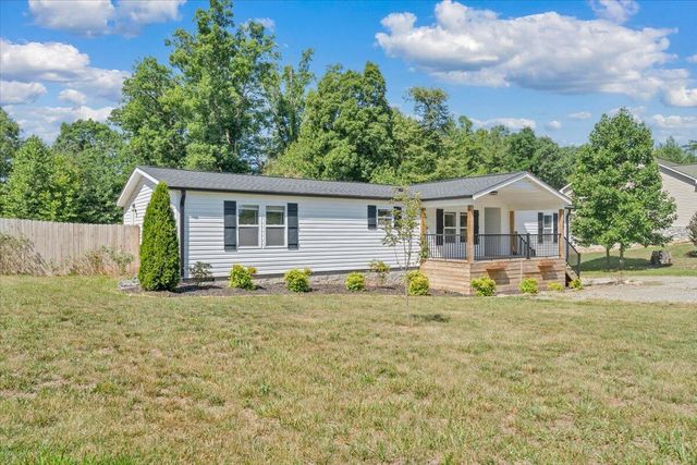 2748 Taylors RD, Boones Mill, VA 24065