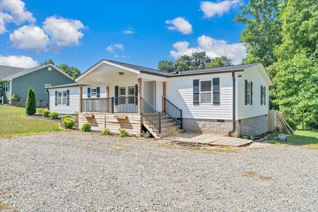 2748 Taylors RD, Boones Mill, VA 24065