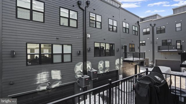 4005 HARMONY CT, Baltimore, MD 21224