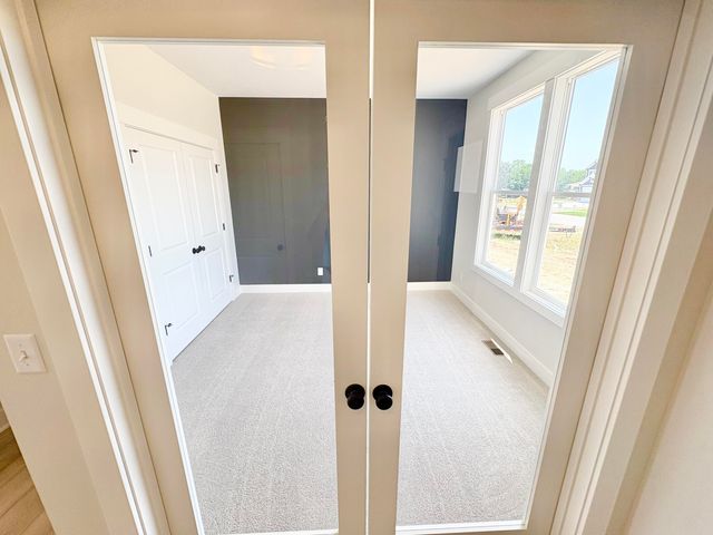 7106 Kettle Dale Avenue SE, Alto, MI 49302