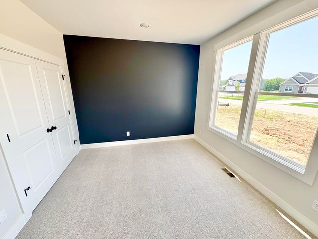 7106 Kettle Dale Avenue SE, Alto, MI 49302