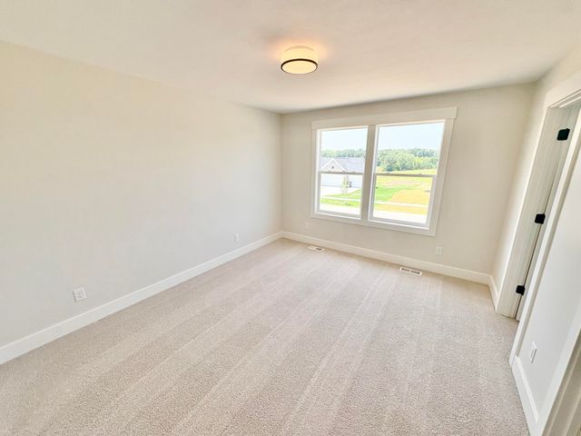 7106 Kettle Dale Avenue SE, Alto, MI 49302