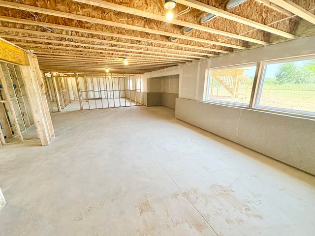 7106 Kettle Dale Avenue SE, Alto, MI 49302
