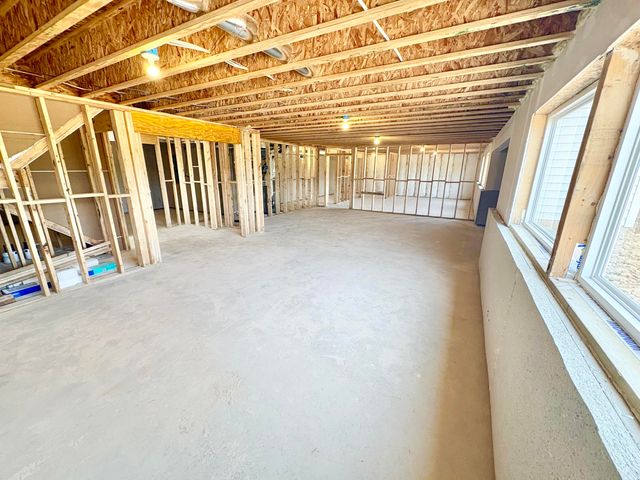 7106 Kettle Dale Avenue SE, Alto, MI 49302