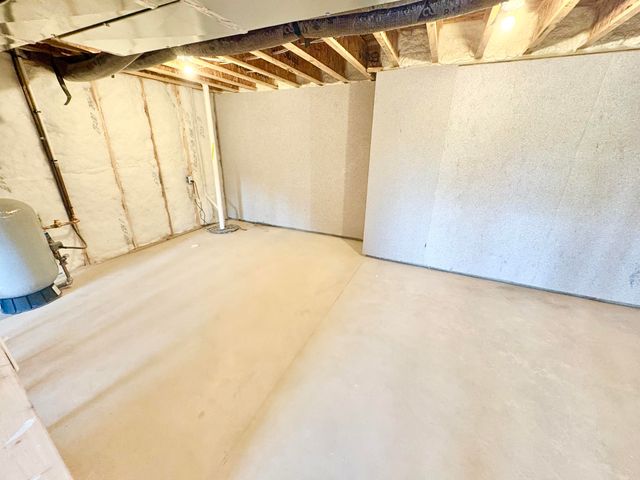 7106 Kettle Dale Avenue SE, Alto, MI 49302