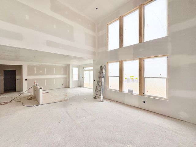 7106 Kettle Dale Avenue SE, Alto, MI 49302