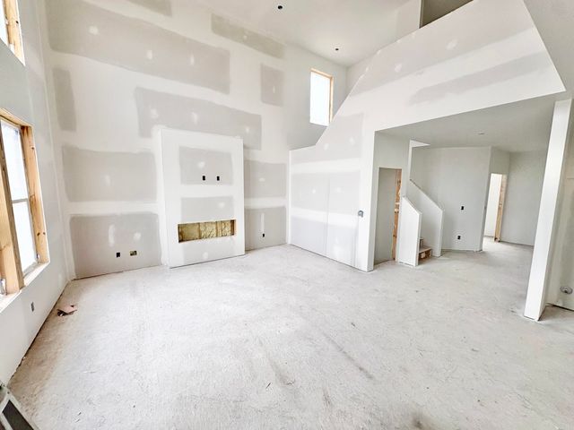 7106 Kettle Dale Avenue SE, Alto, MI 49302