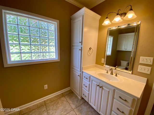4148 Haynes Lane, Marianna, FL 32446
