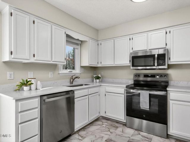 18 Syracuse Place, Durham, NC 27704