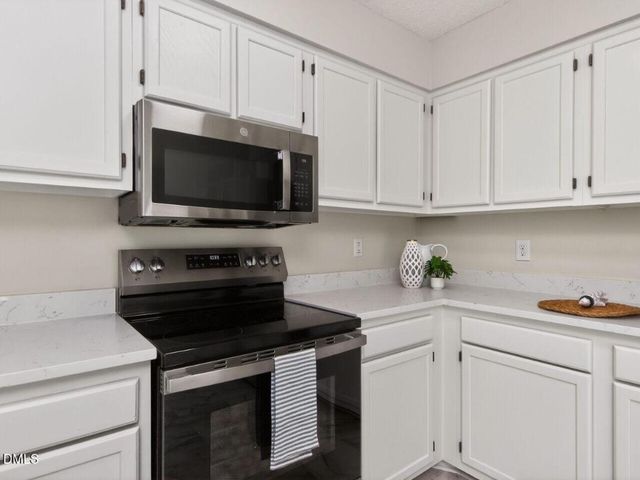 18 Syracuse Place, Durham, NC 27704