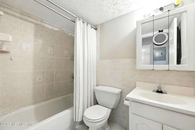 4836 ATLANTIC Boulevard 104, Jacksonville, FL 32207