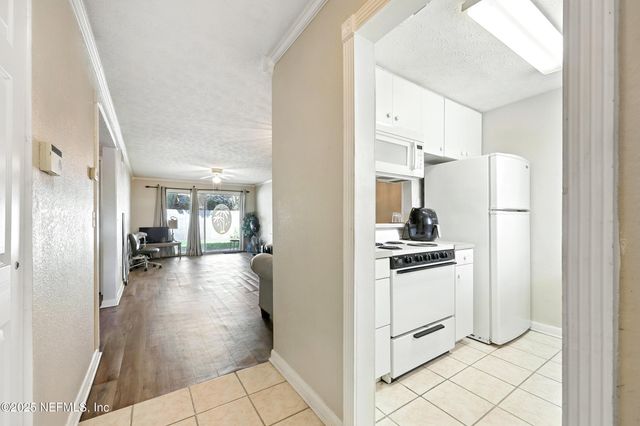 4836 ATLANTIC Boulevard 104, Jacksonville, FL 32207