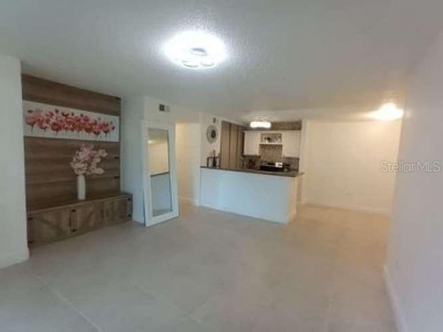 10024 STRAFFORD OAK COURT 807, Tampa, FL 33624