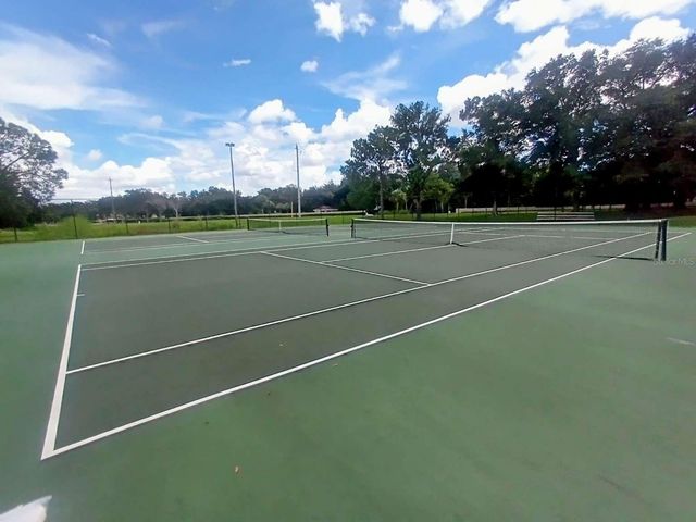 10024 STRAFFORD OAK COURT 807, Tampa, FL 33624