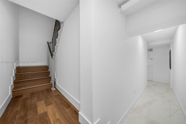 100 S Pointe Dr TH-13, Miami Beach, FL 33139