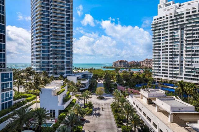 100 S Pointe Dr TH-13, Miami Beach, FL 33139