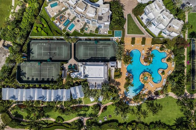 100 S Pointe Dr TH-13, Miami Beach, FL 33139