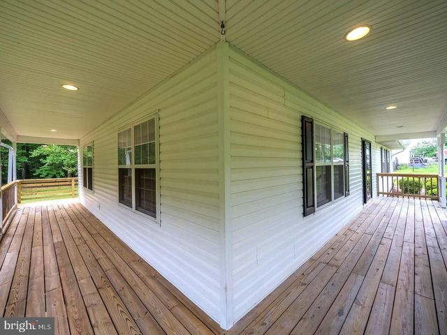 7701 CROOM RD, Upper Marlboro, MD 20772