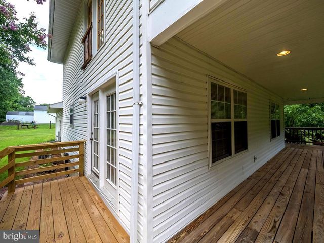 7701 CROOM RD, Upper Marlboro, MD 20772