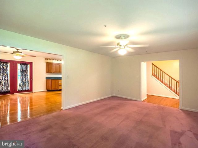 7701 CROOM RD, Upper Marlboro, MD 20772