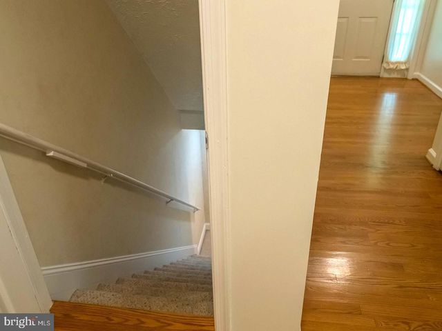 7701 CROOM RD, Upper Marlboro, MD 20772