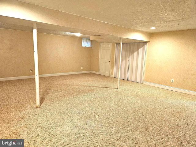 7701 CROOM RD, Upper Marlboro, MD 20772