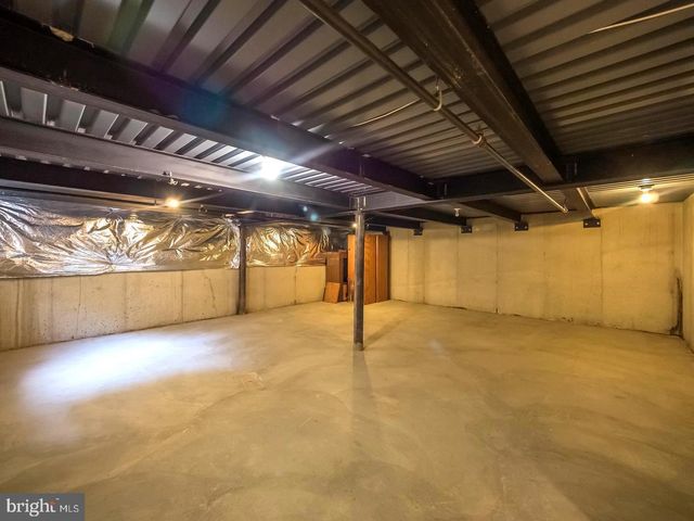 7701 CROOM RD, Upper Marlboro, MD 20772