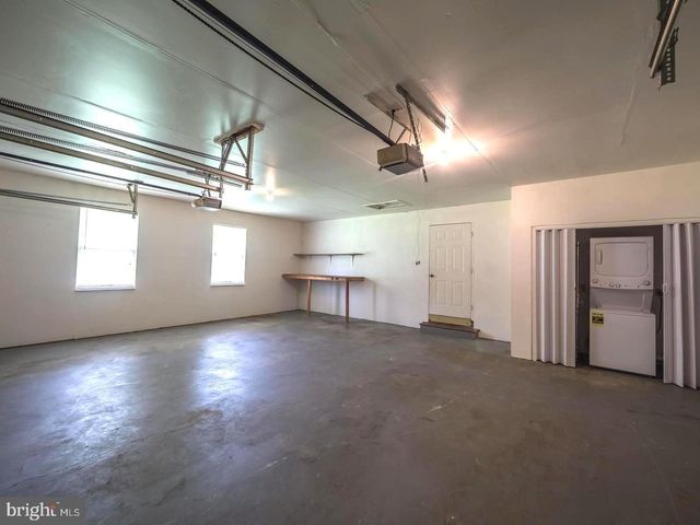 7701 CROOM RD, Upper Marlboro, MD 20772