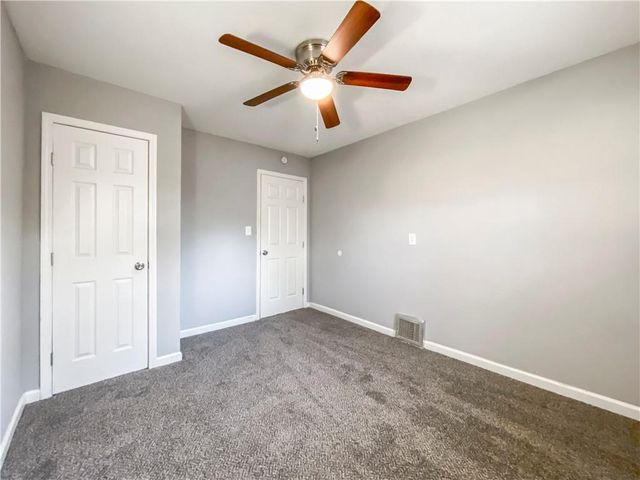 11426 Applewood Drive, Kansas City, MO 64134