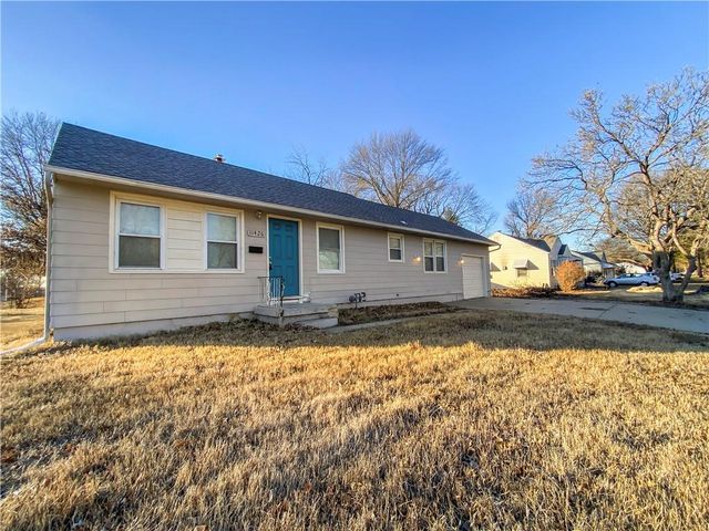 11426 Applewood Drive, Kansas City, MO 64134